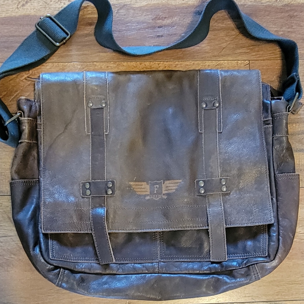 Vintage Fossil Large leather messeger bag